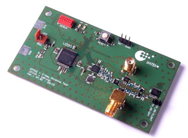 Figure 6. Photo of the wireless sensor node with equal gain diversity